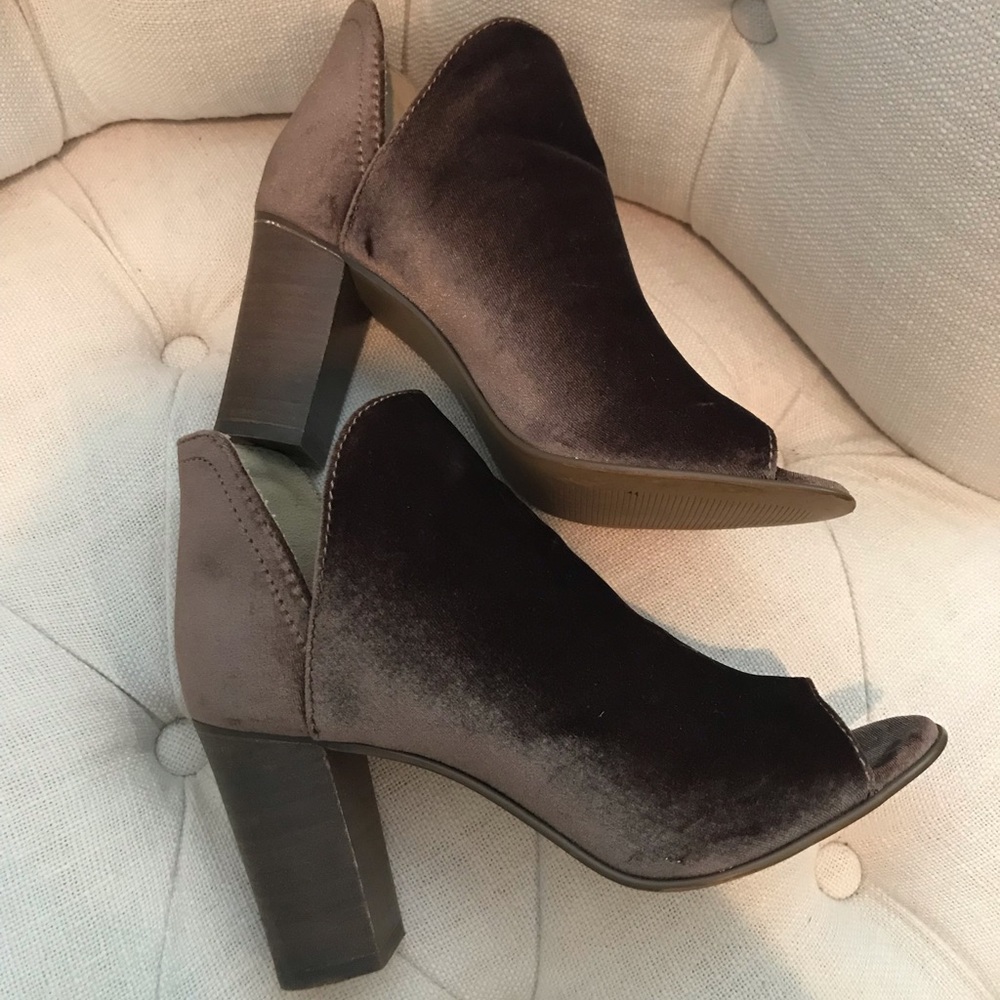 Steve Madden Velvet Bootie